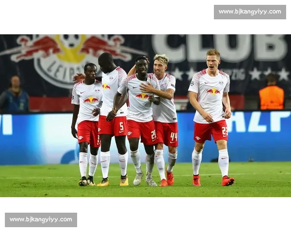 德甲赛场上演“梅开二度”不如看看这个“一球成名”！